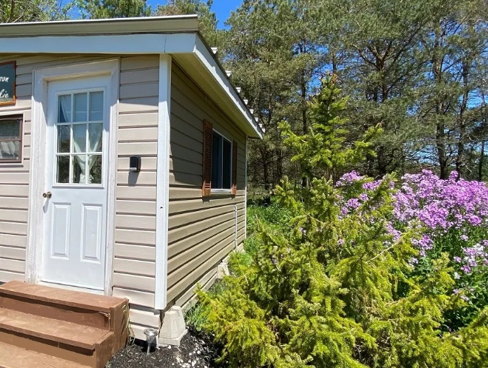 Carson Bunkie, a tiny cabin near sauble beach